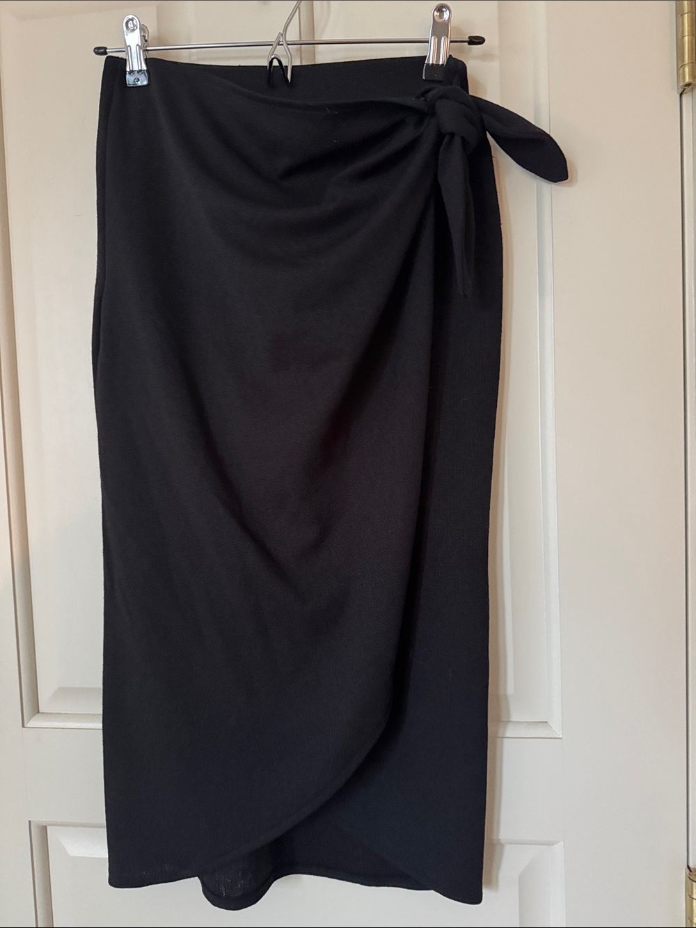 H&M Black Midi Wrap Skirt